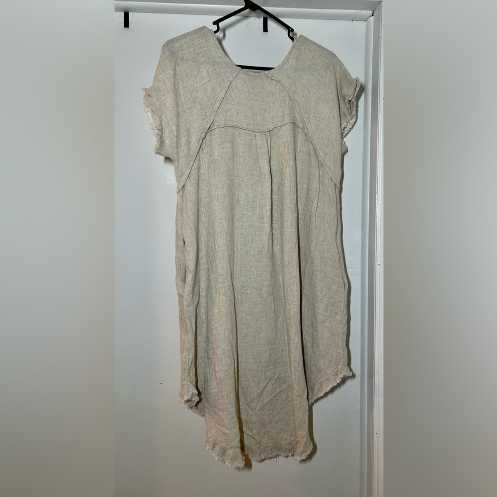 NEW NWT Umgee Beige Blouse Gauzy Boxy Shirt Textured Boho Women Frayed Edges S